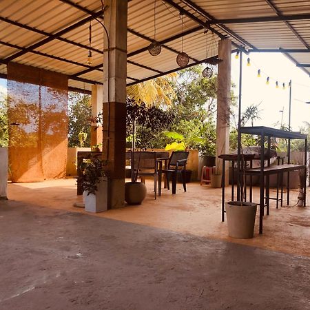 Airport Layover B&B Katunayaka Bagian luar foto