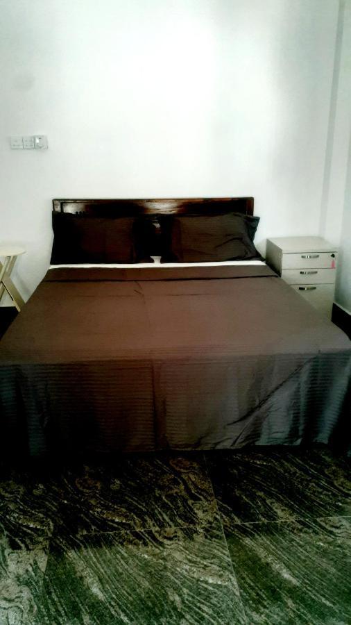 Airport Layover B&B Katunayaka Bagian luar foto