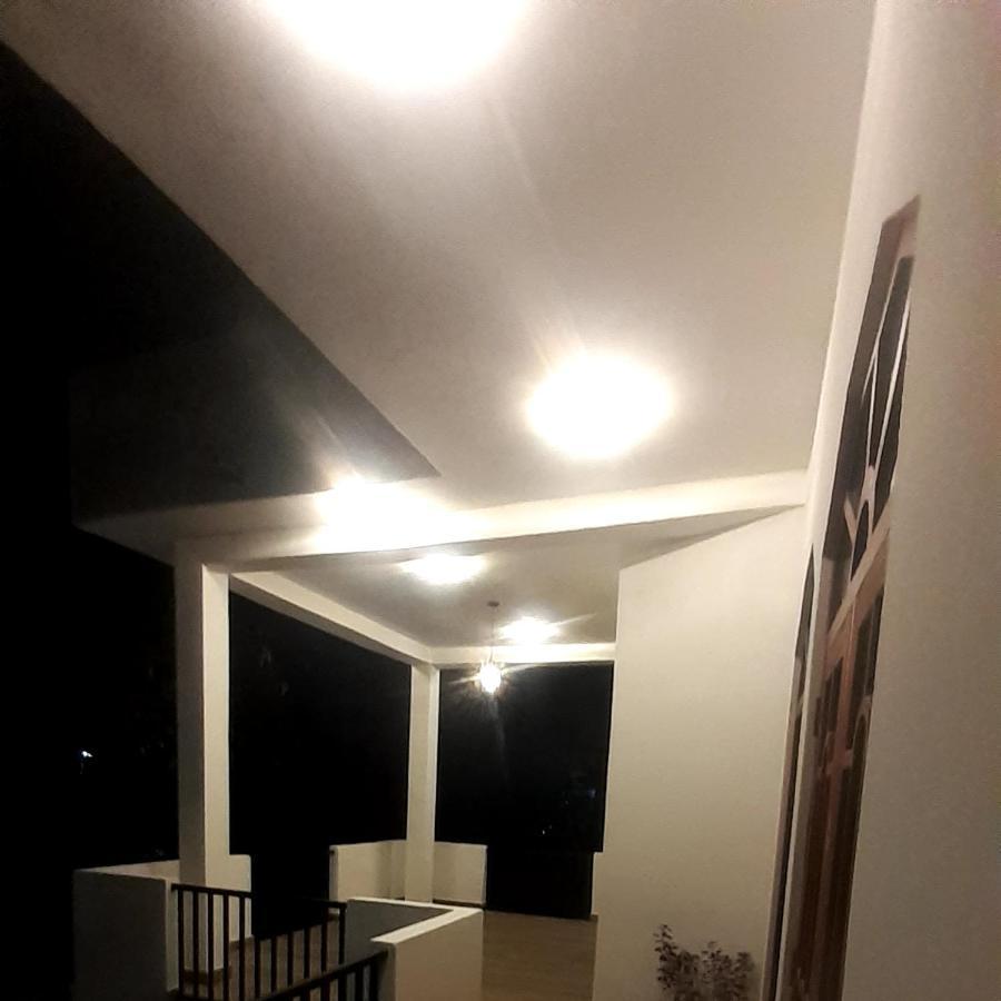 Airport Layover B&B Katunayaka Bagian luar foto