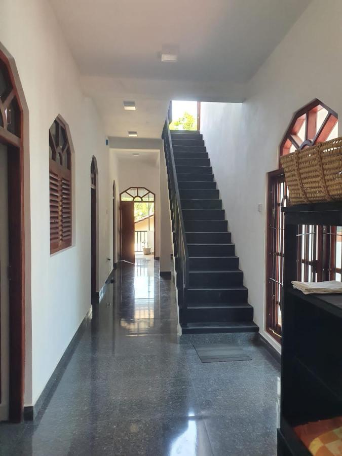 Airport Layover B&B Katunayaka Bagian luar foto