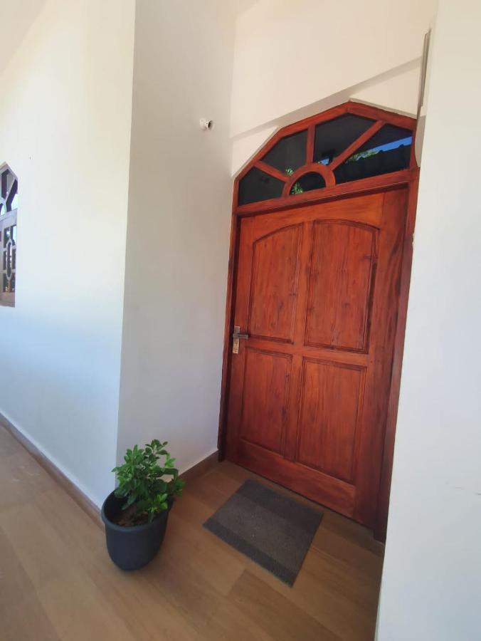 Airport Layover B&B Katunayaka Bagian luar foto